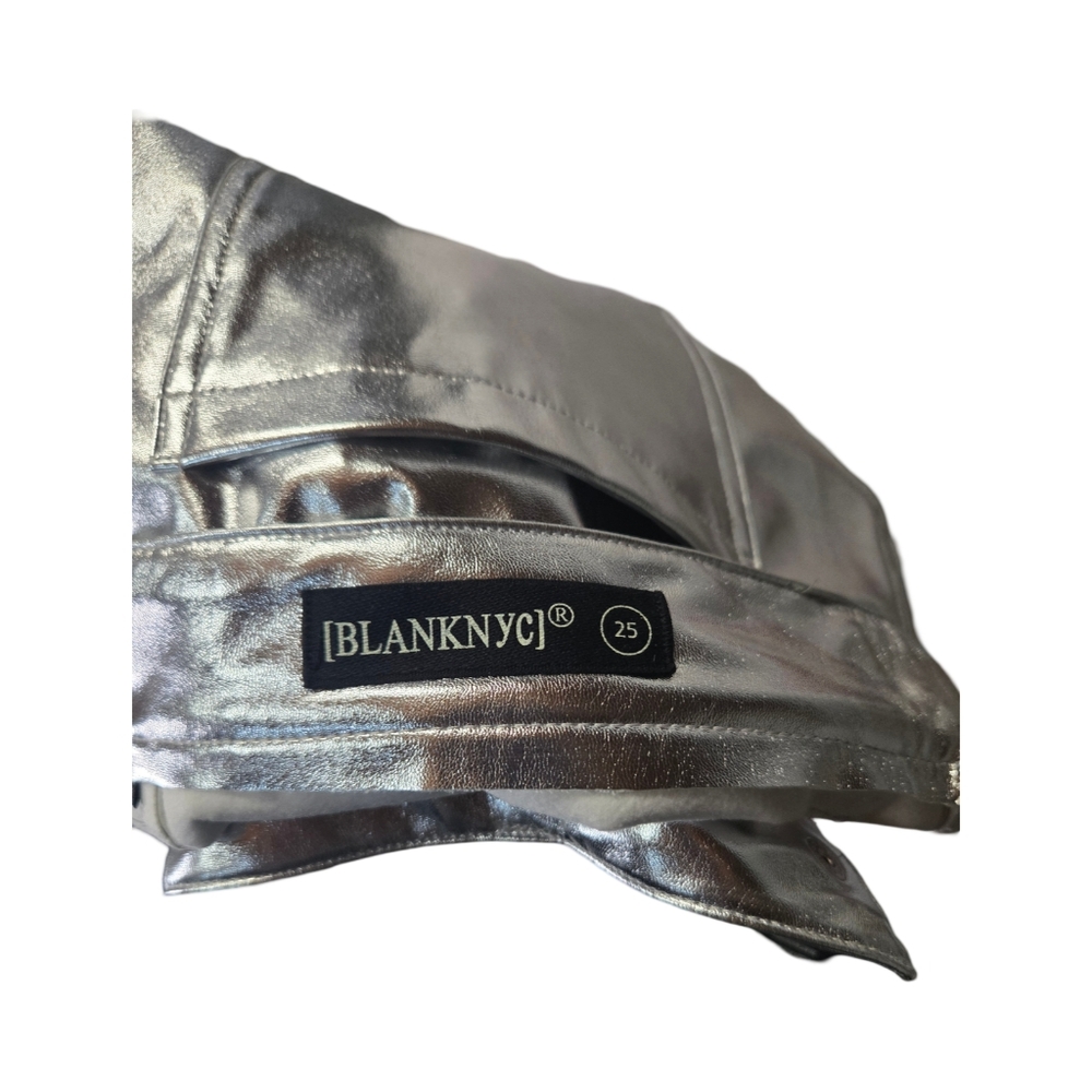 Women's silver metallic shorts - Picture 4 of 5